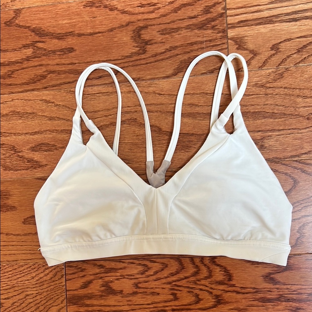 Lululemon Ambition sports bra